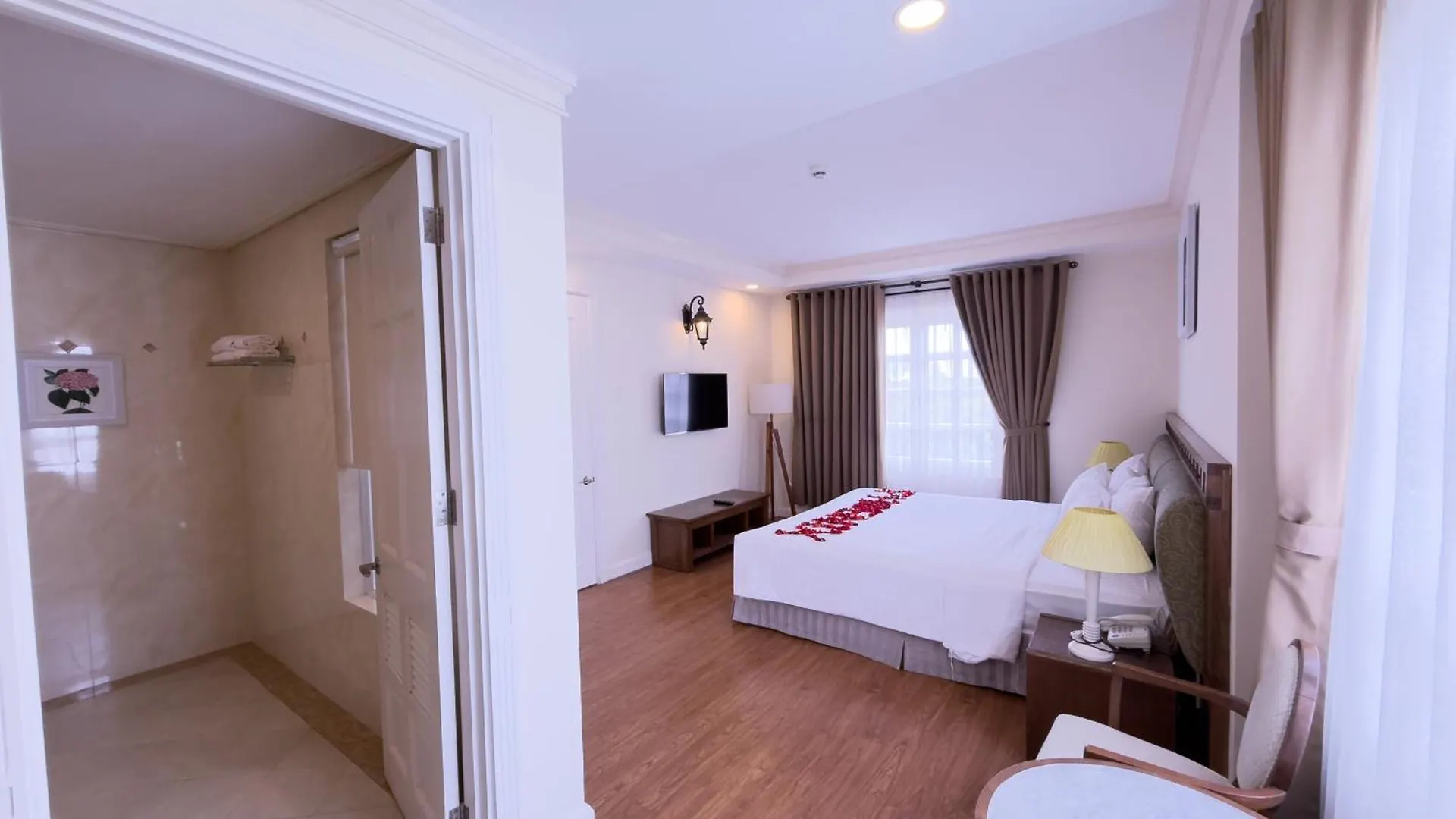 Phoenix Hotel Vũng Tàu